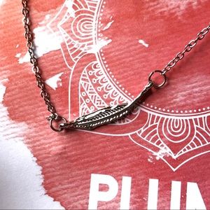 Tuvous Delicate Silver Plated Feather Necklace New